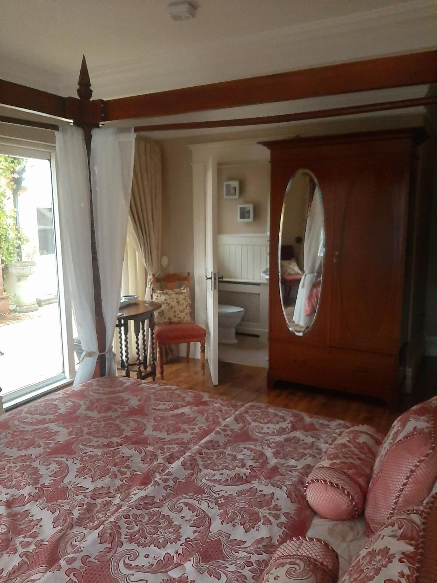 كارلينغفورد Riverside Lodge المظهر الخارجي الصورة